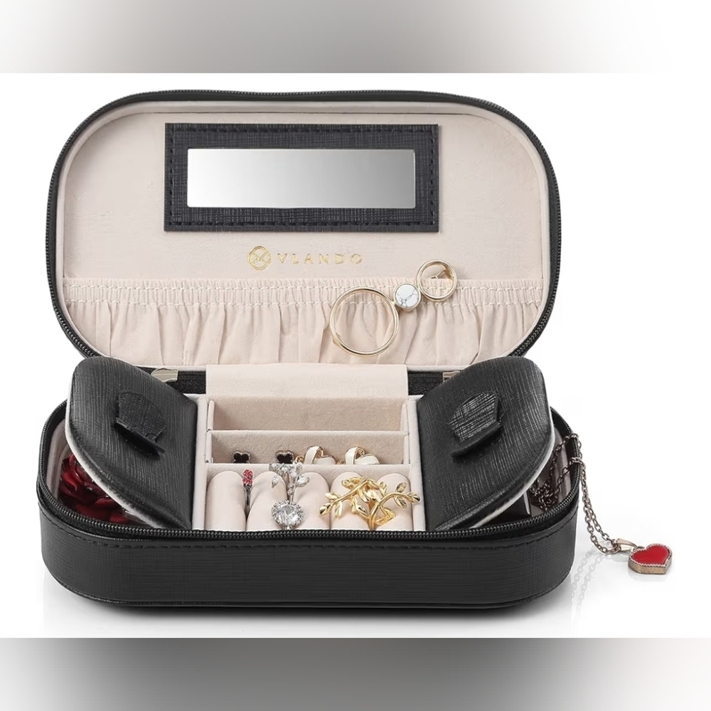 Vlando Black Jewelry Organizer Travel Tassel Bag